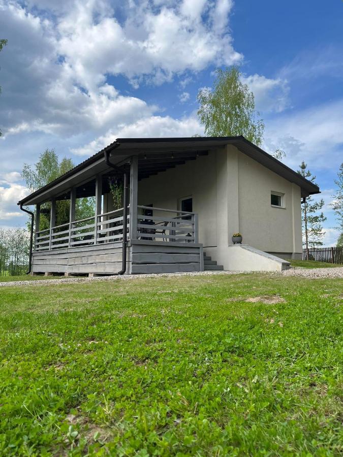 Villa Atputas Namins Jaunlaicene Extérieur photo